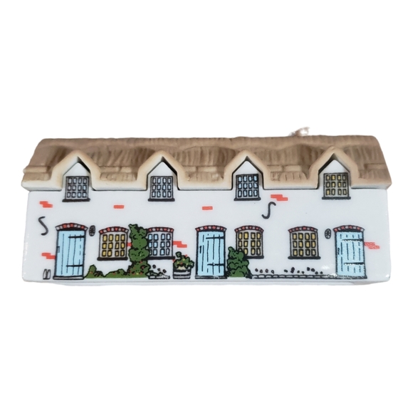 Wade England Figurines Whimsey on Why Briar Row #23 - Picture 1 of 10